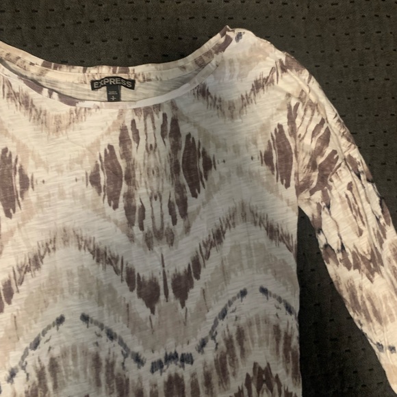 EXPRESS patterned tunic ✨✨ - Picture 2 of 4